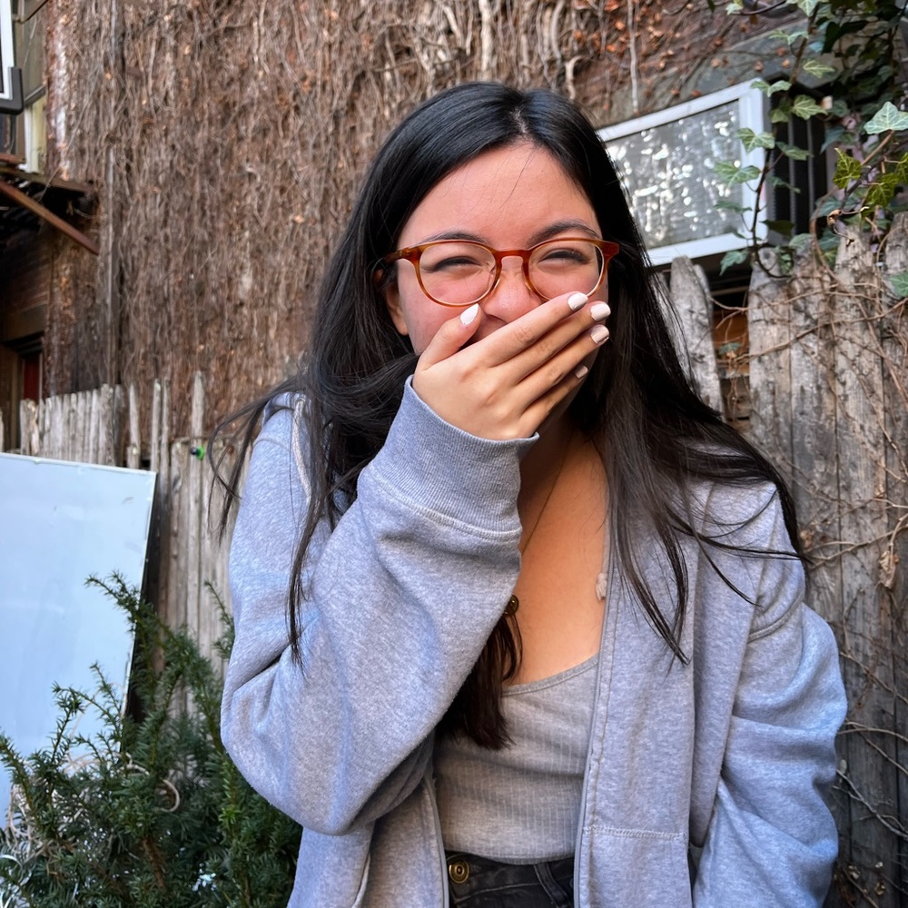 Meet your Posher, Nicole